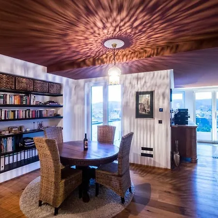 Apartamento Wohlfuehloase Mit Blick Auf Trier