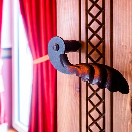 Διαμέρισμα Wohlfuehloase Mit Blick Auf *