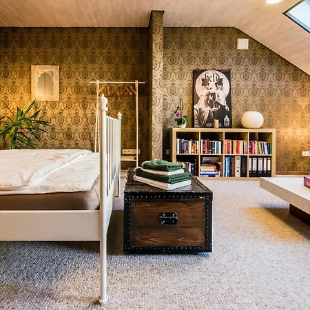 Wohlfuehloase Mit Blick Auf Τρίερ